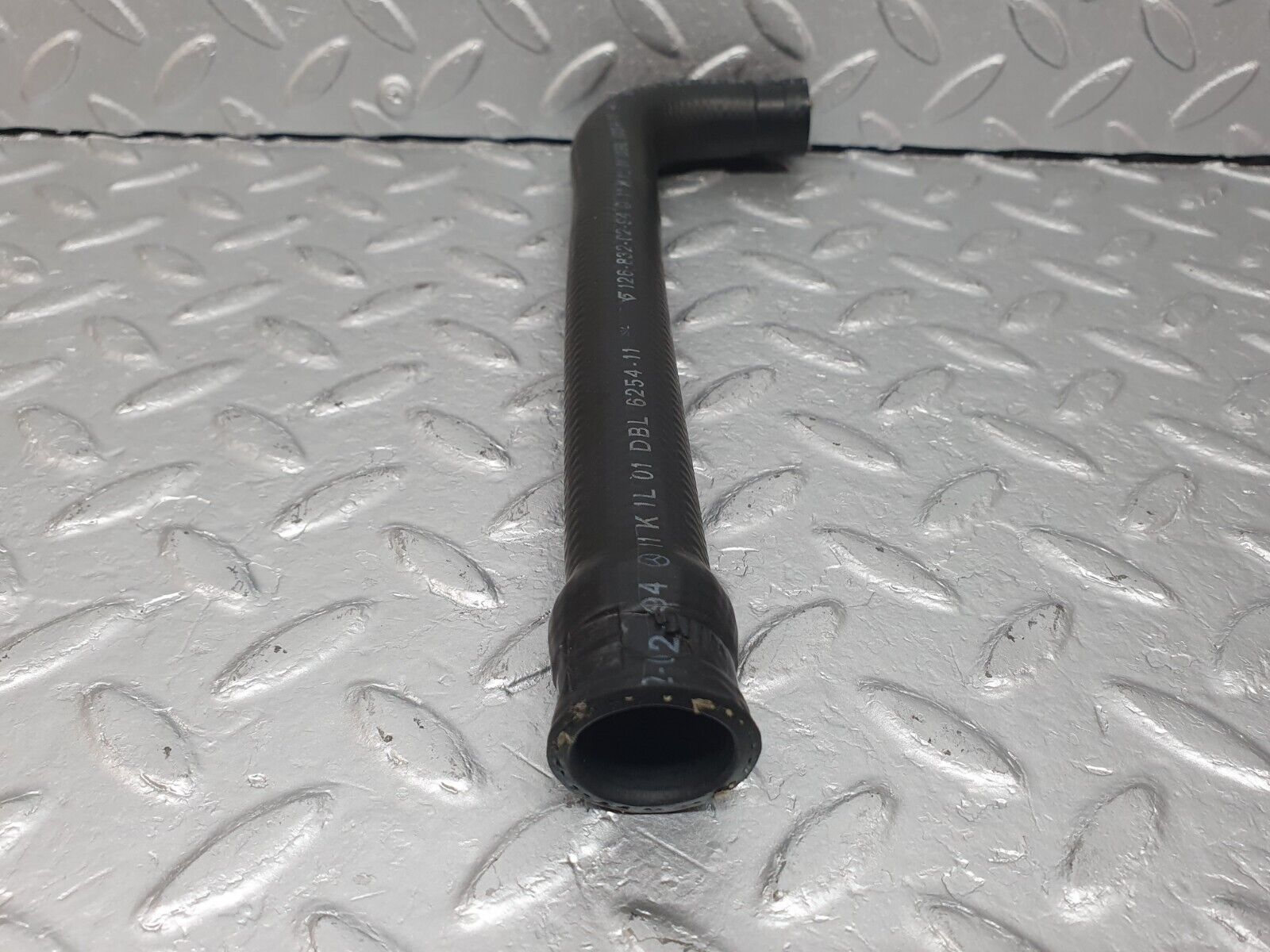 41042 Mercedes-Benz W126 300SE Heater Hose 1268320294