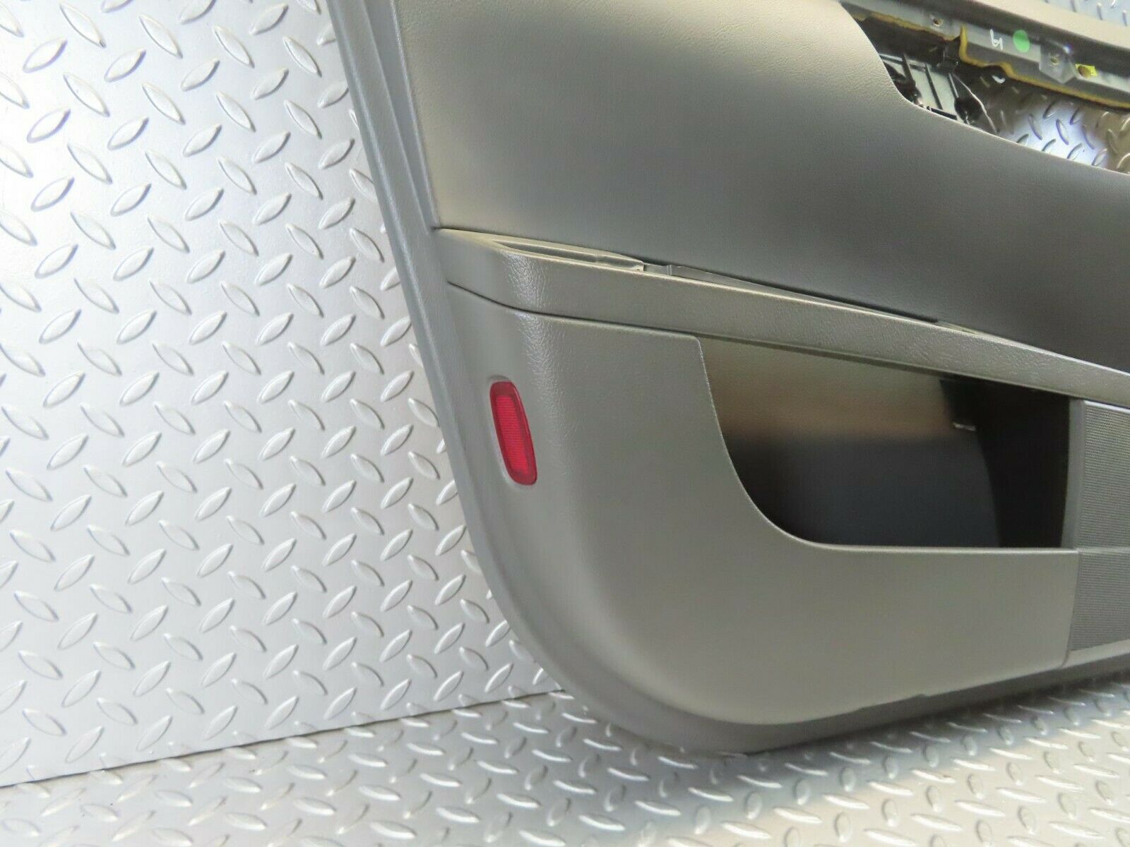 11164 Mercedes-Benz W221 S320 Front Left Door Card