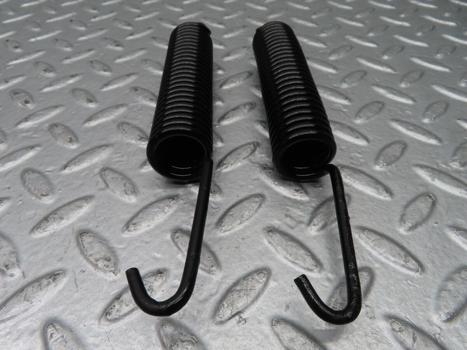 20889 Mercedes-Benz W114 250CE Coupe Bonnet Hinge Spring Pair