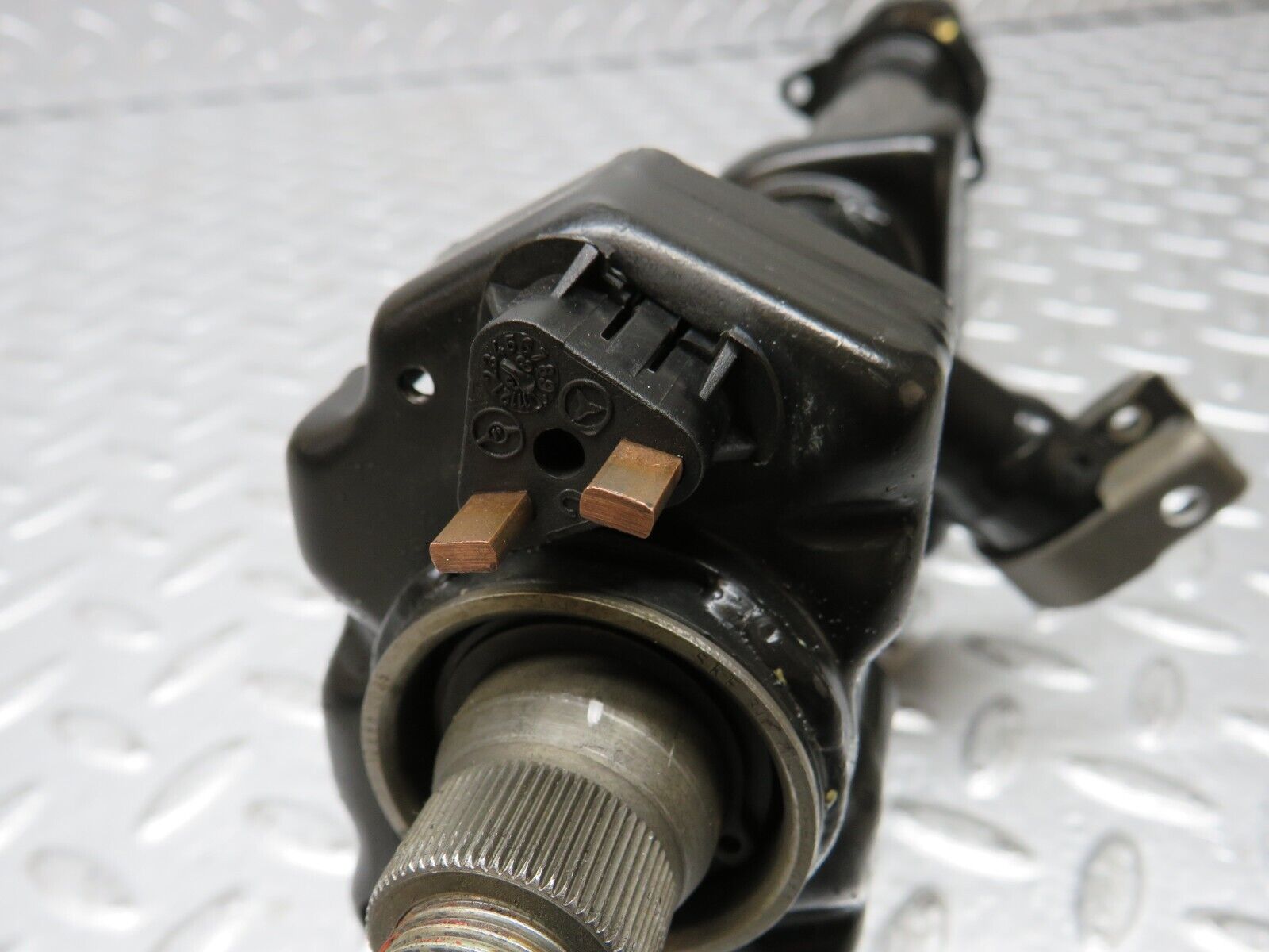 32034 Mercedes-Benz W123 230E Steering Column