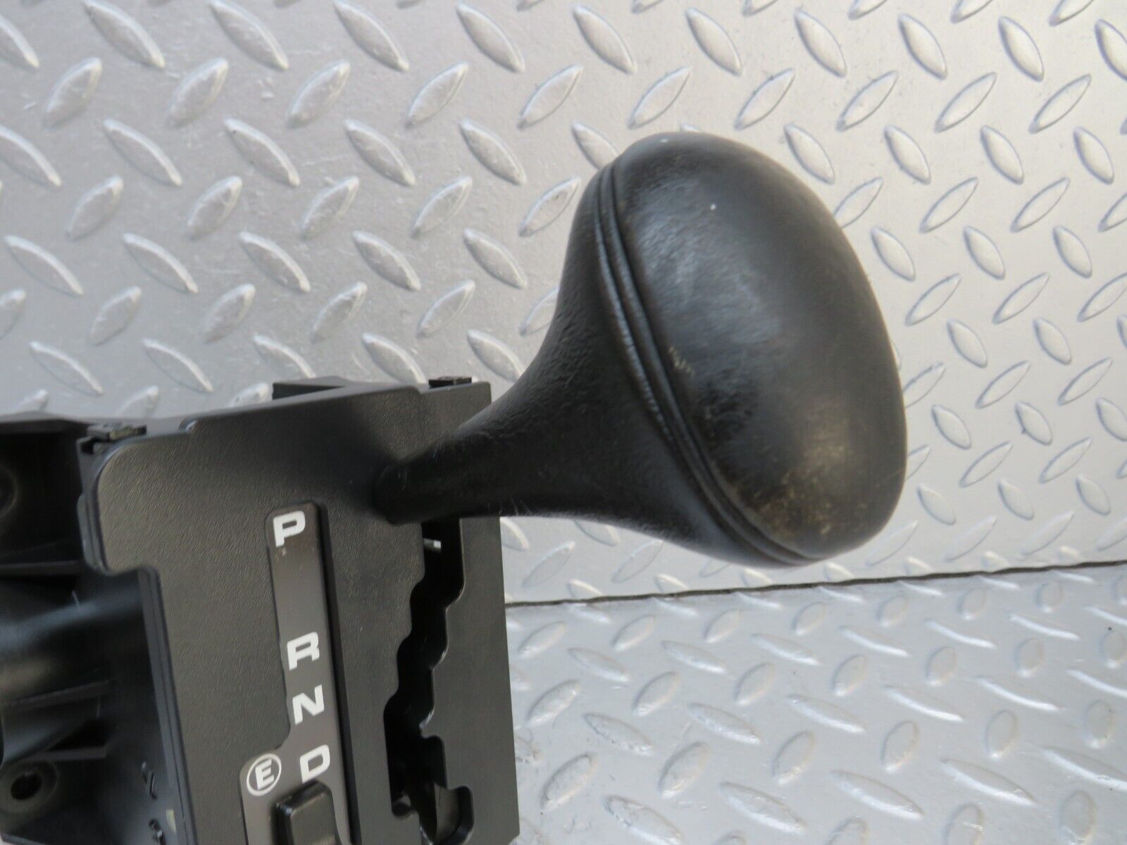 37042 Mercedes-Benz C126 420SEC Coupe Gear Shift Selector 1262670740