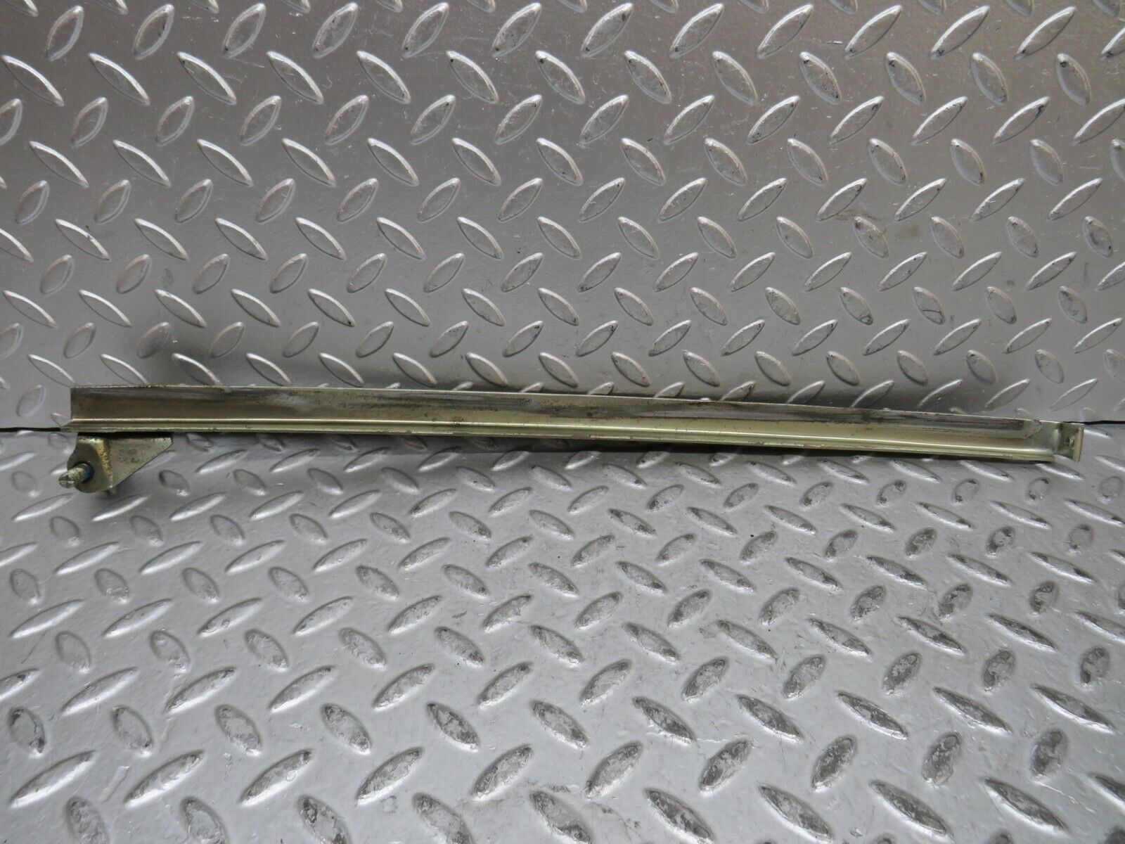 29193 Mercedes-Benz C124 320CE Coupe Right Door Window Channel