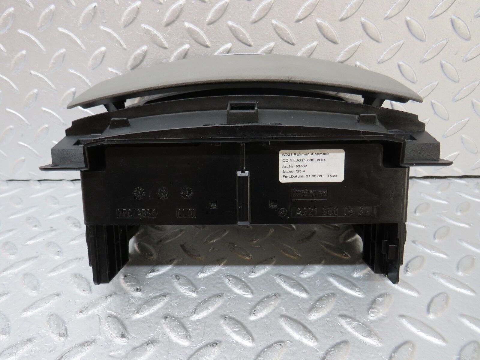 35194 Mercedes-Benz W221 Centre Console CD Player Cover 2216800834