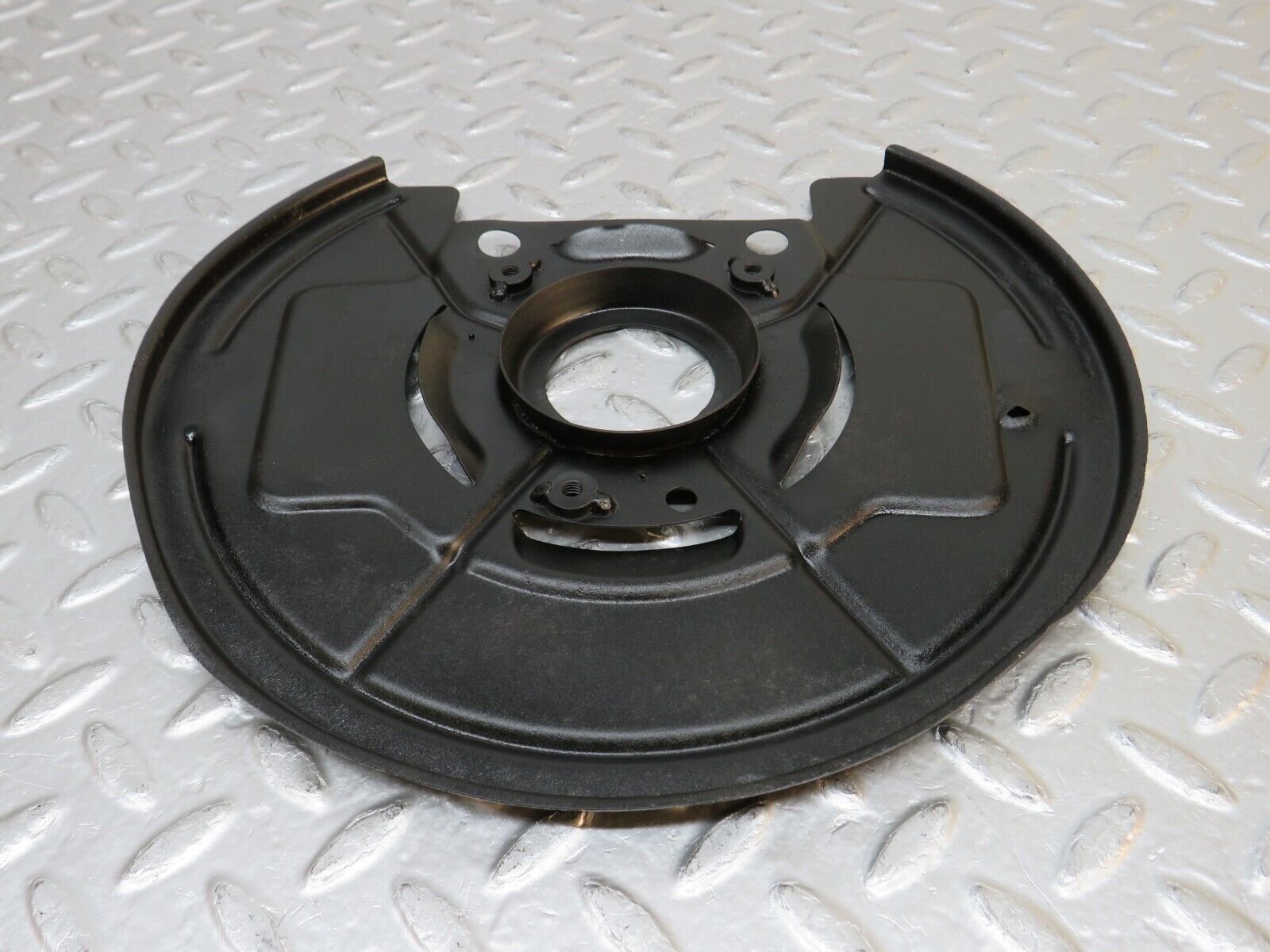 32265 Mercedes-Benz W108 280SE Front Left Brake Disc Protection Plate