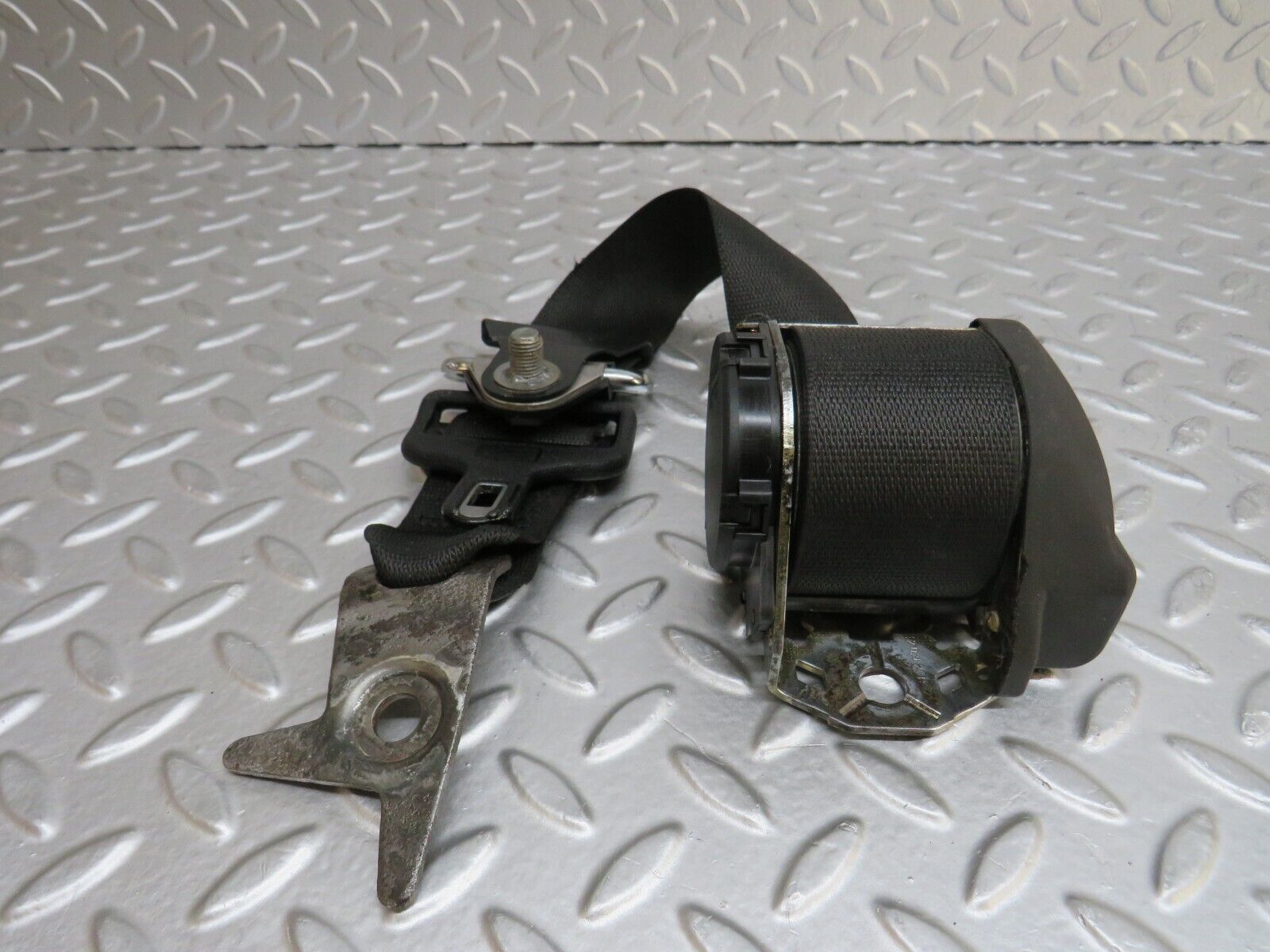 37162 Mercedes-Benz C126 420SEC Coupe Rear Left Seat Belt With Buckles 1268602286