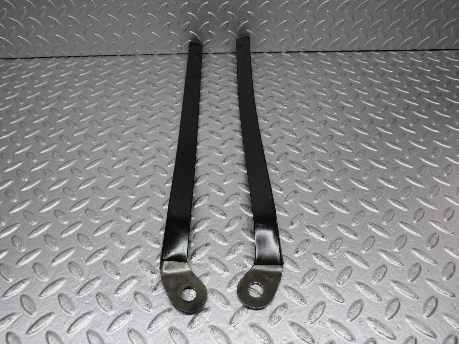 34531 Mercedes-Benz C126 380SEC Coupe Seat Belt Runner Pair