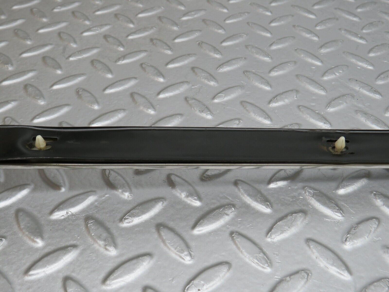 37442 Mercedes-Benz W109 300SEL Left Skirt Chrome Trim Strip