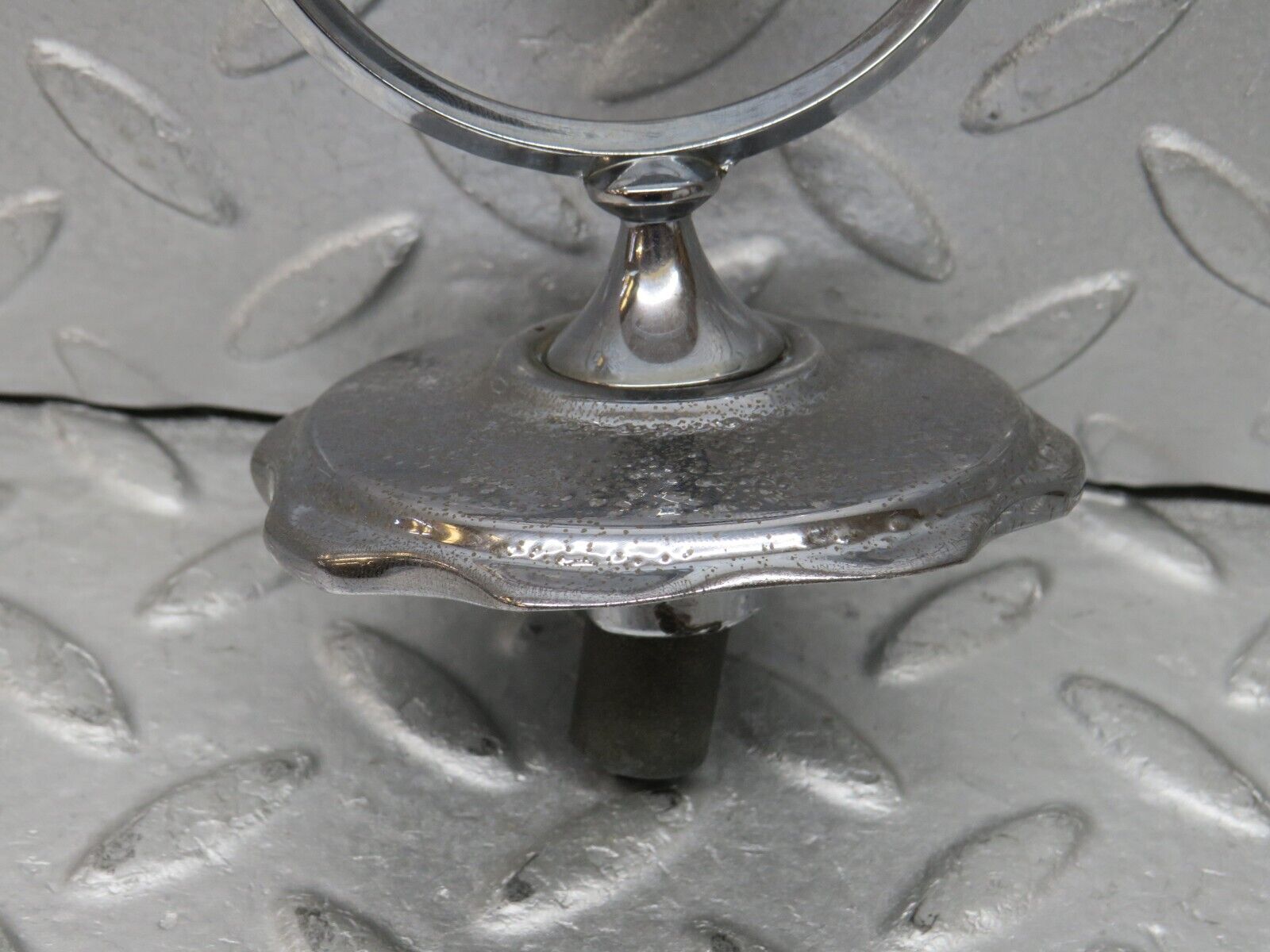 37283 Mercedes-Benz W109 300SEL Front Emblem Badge 1088880117