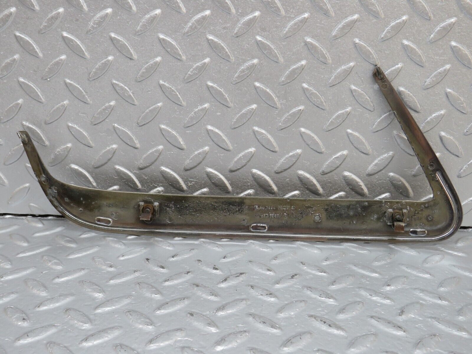 40225 Mercedes-Benz W110 230 C Pillar Chrome Trim Left Side 1116900389