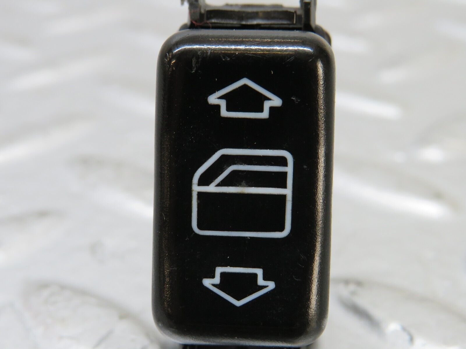 25352 Mercedes-Benz W201 190D Electric Window Switch Left 1248204610