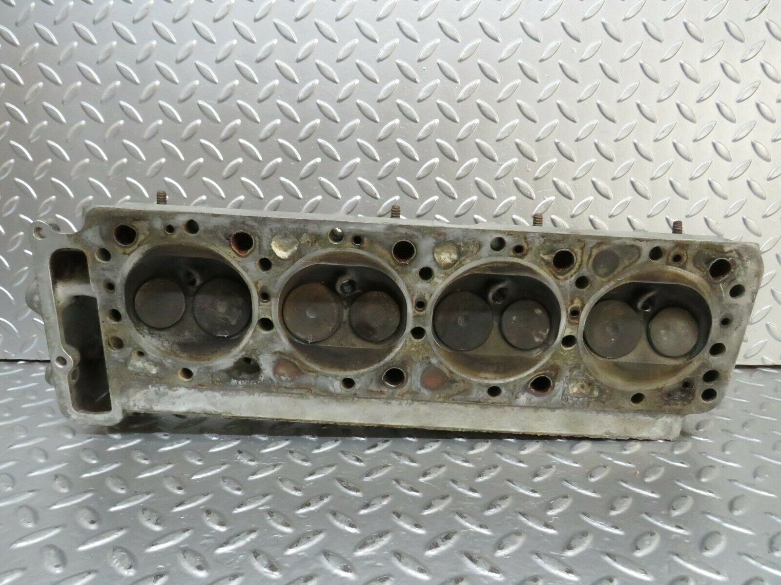 23872 Mercedes-Benz C107 450SLC Coupe Cylinder Head Left 1160162601