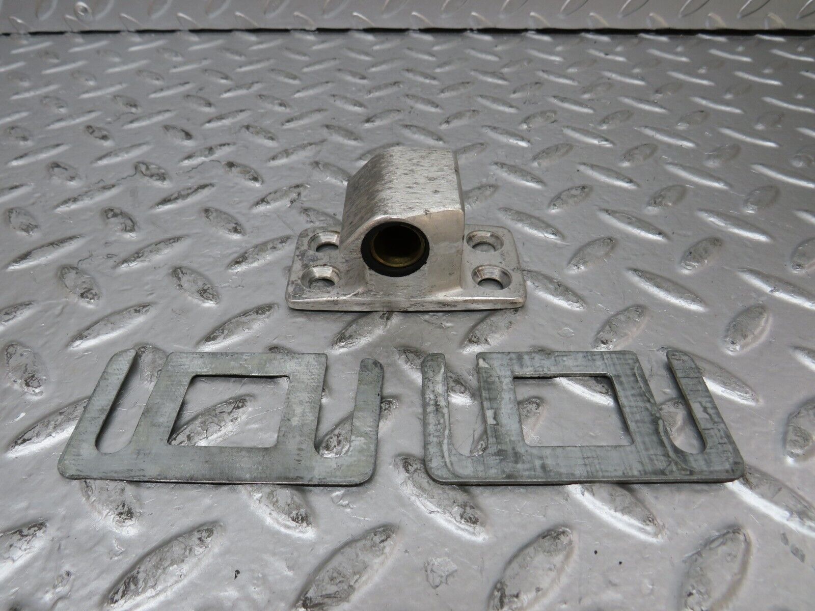 26218 Mercedes-Benz W116 450SE Door Lock Latch Right Side