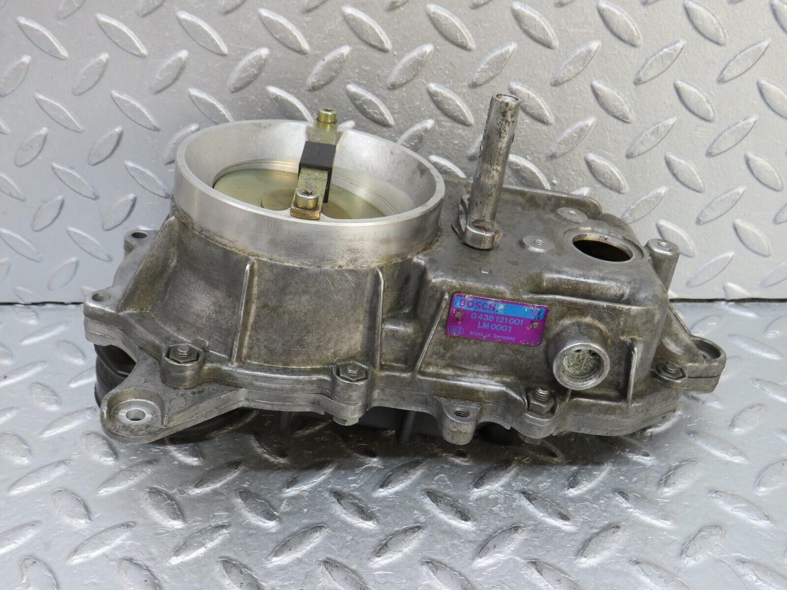 36667 Mercedes-Benz W201 190E 2.0L Air Flow Mass Sensor Bosch 0438121001 1021410990