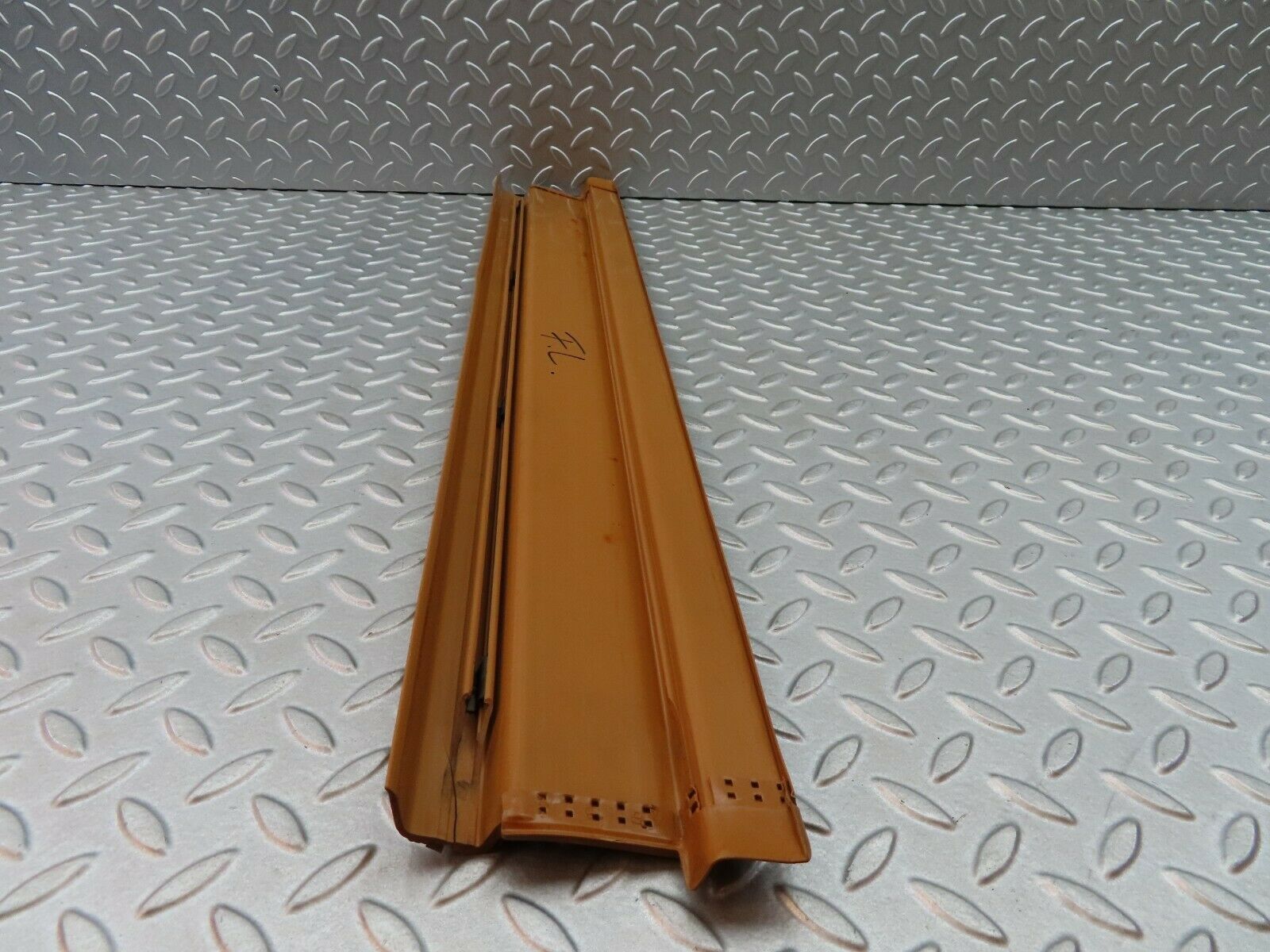 6042 Mercedes-Benz W126 380SE Front Left Door Sill