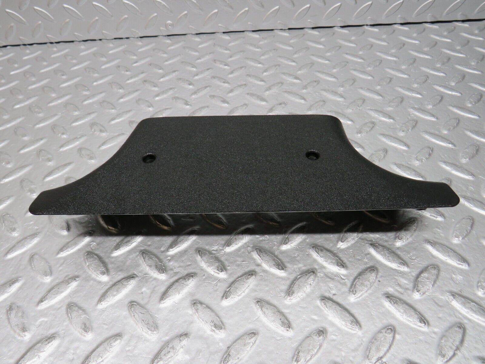 31684 Mercedes-Benz W201 190LE 1.8L B Pillar Bottom Cover Right Black 2016920222