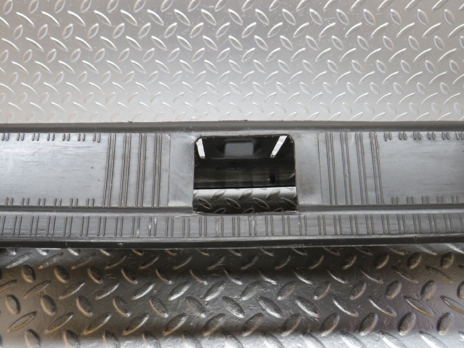 30648 Mercedes-Benz W201 190E 2.0L Boot Rear Plastic Cover 2016940425