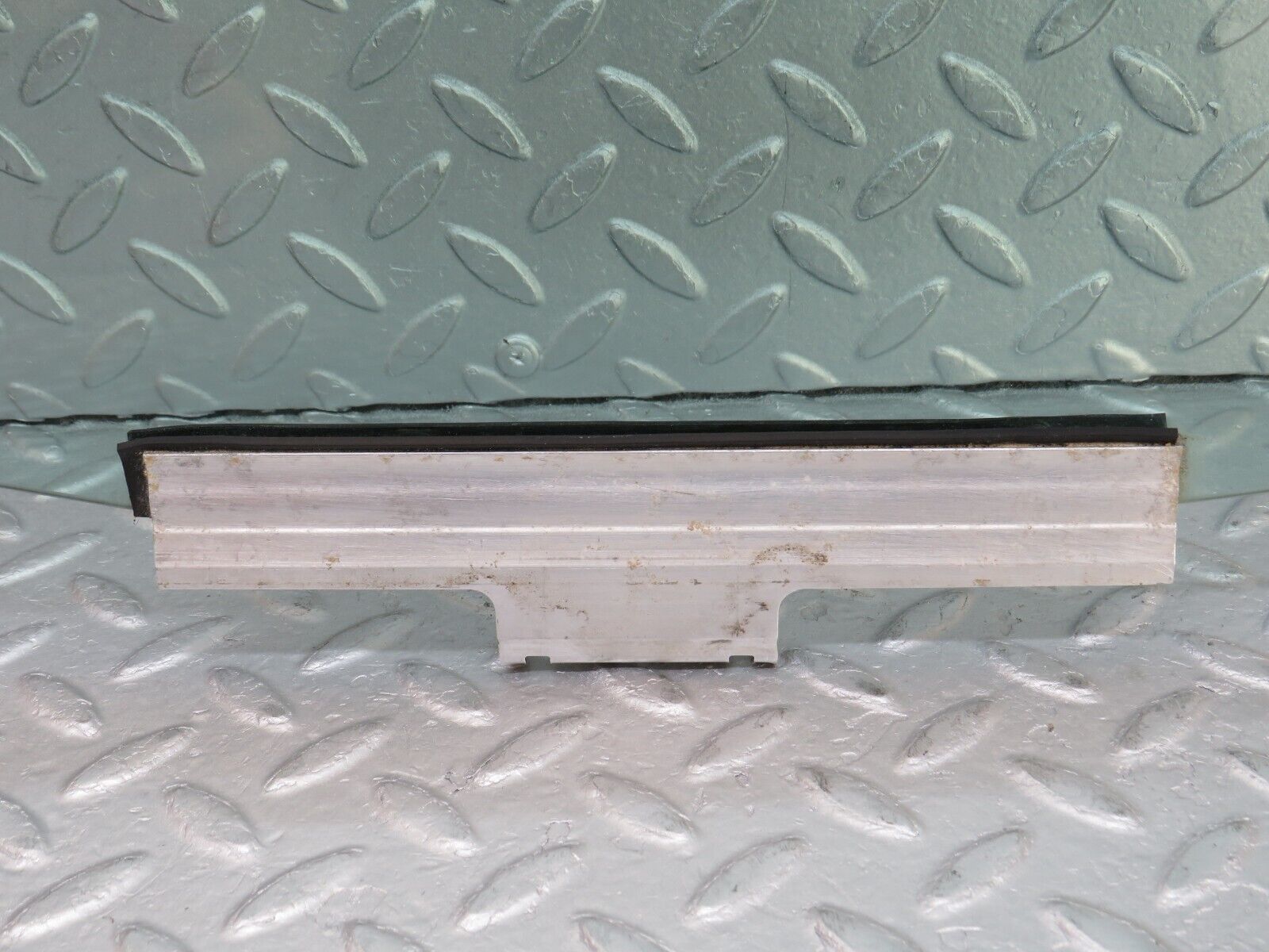 36566 Mercedes-Benz W201 190E 2.0L Rear Right Door Window Glass