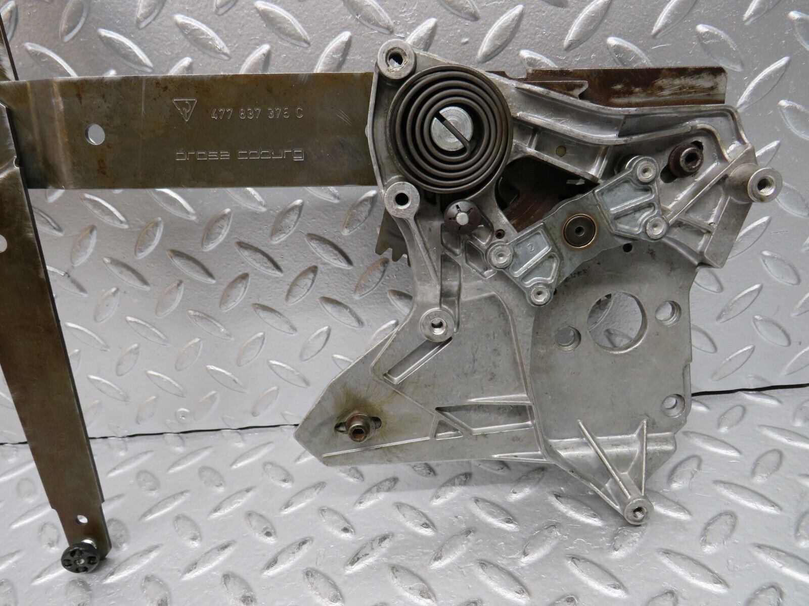 30171 Porsche 924 Left Door Power Window Regulator 477837375