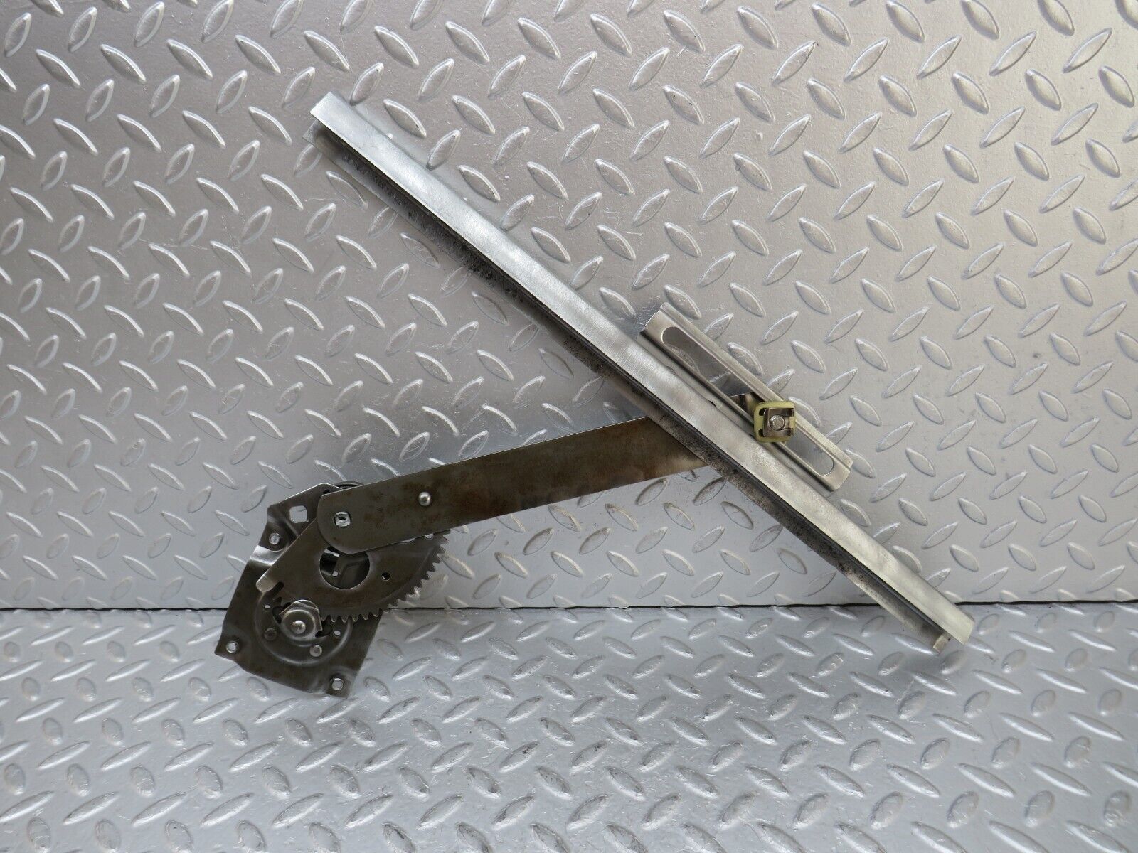 35758 Mercedes-Benz W108 Rear Right Manual Window Regulator