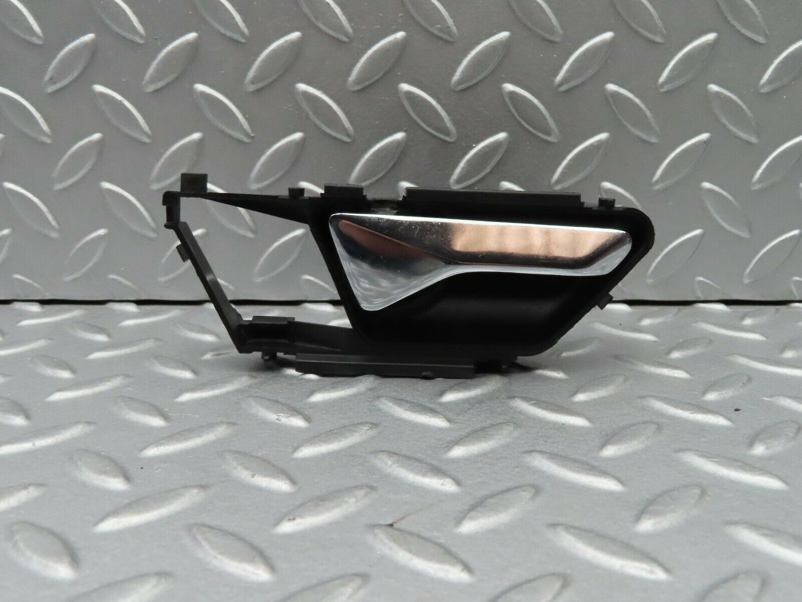 5256 Mercedes-Benz W124 230E Interior Door Handle Right Side 1247600261