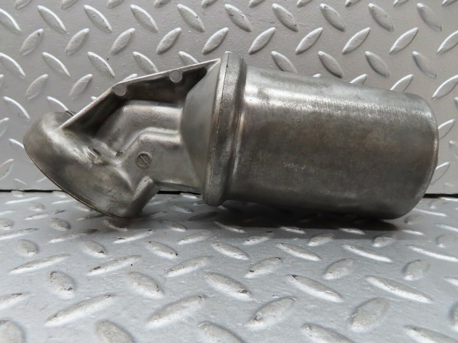 17710 Mercedes-Benz W116 450SEL Oil Filter Housing 1161840509