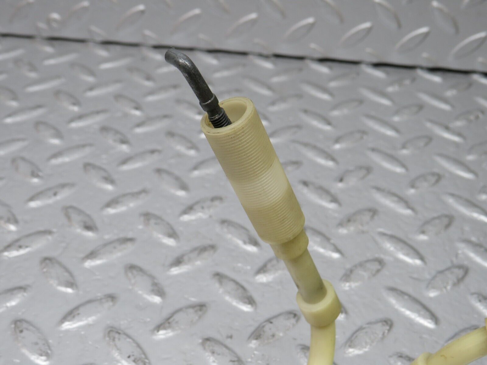 34427 Mercedes-Benz C126 380SEC Coupe Heater Regulator 1268300485