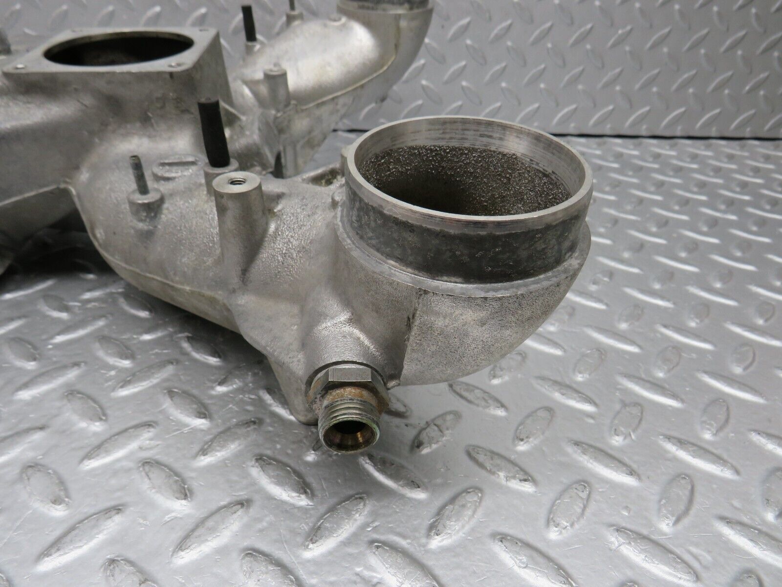 38165 Mercedes-Benz A124 320E Cabriolet Air Intake Manifold 1041414101