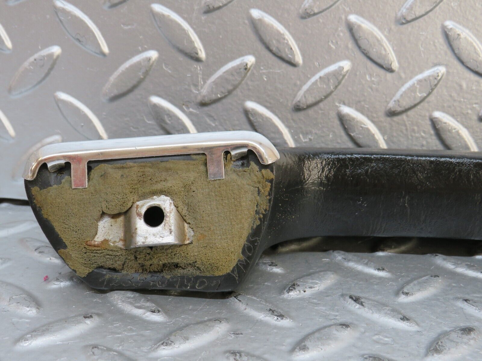 28263 Mercedes-Benz S123 240D Wagon Interior Door Handle Left Black 1239701901