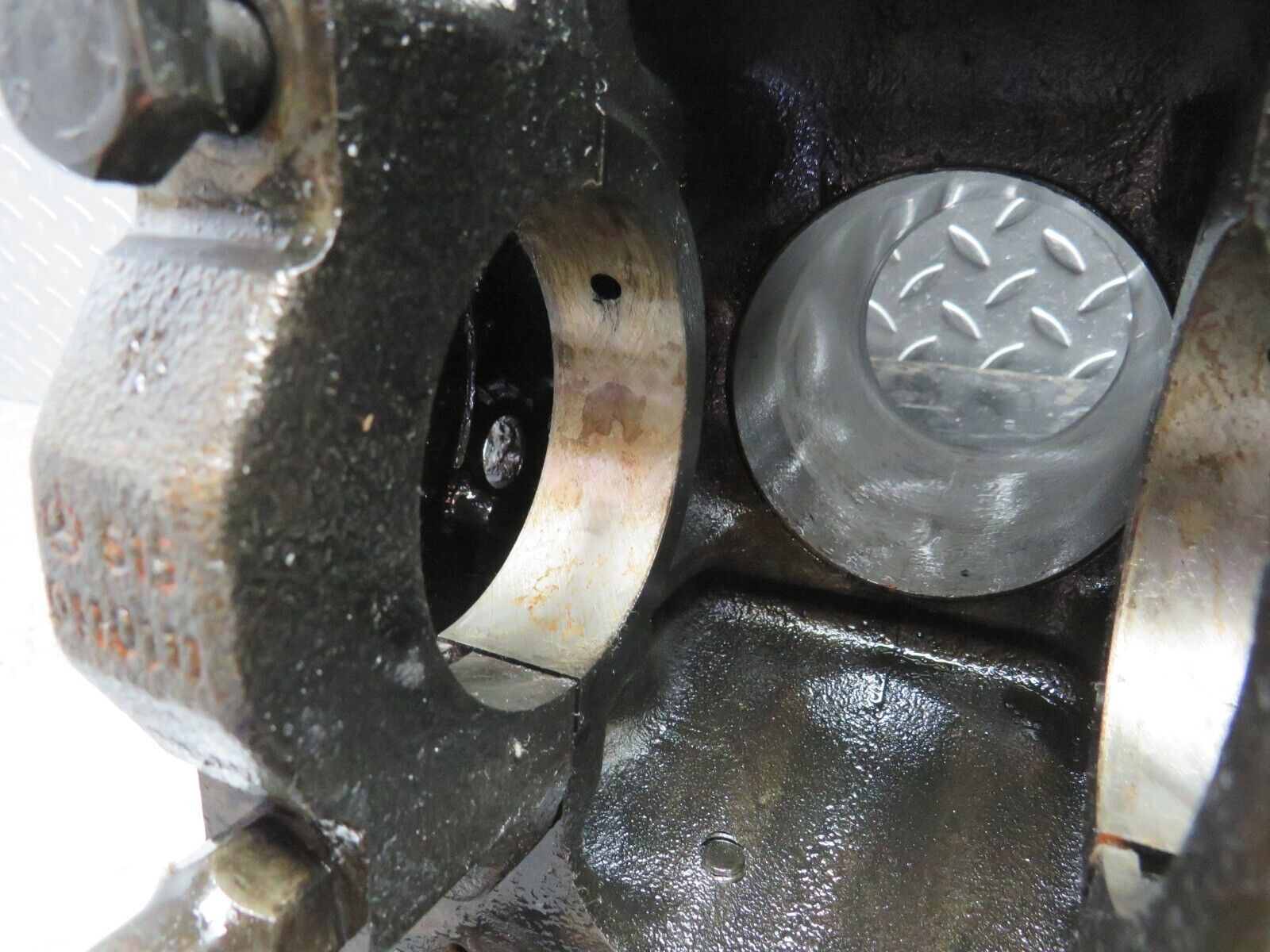 32941 Mercedes-Benz W123 300D Engine Block 617.912 6170110901