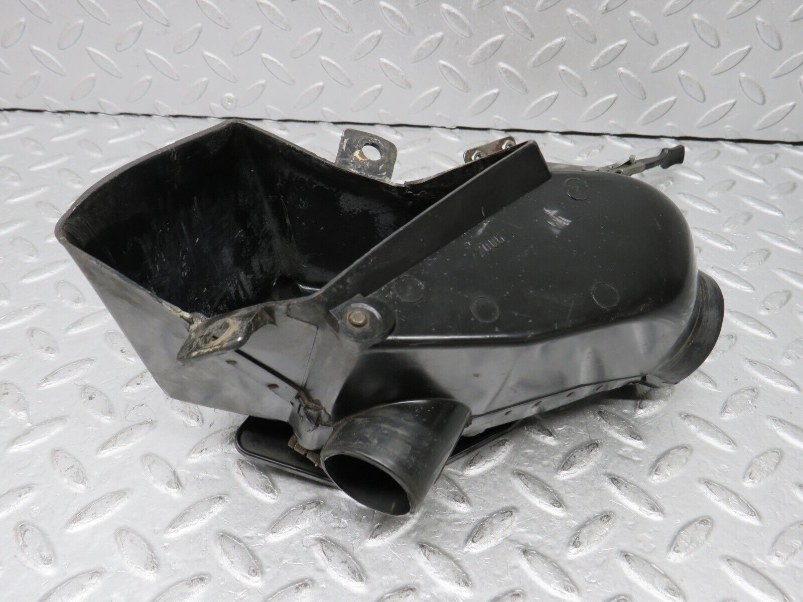 35912 Mercedes-Benz W108 Air Vent Control Right Side 1088301245