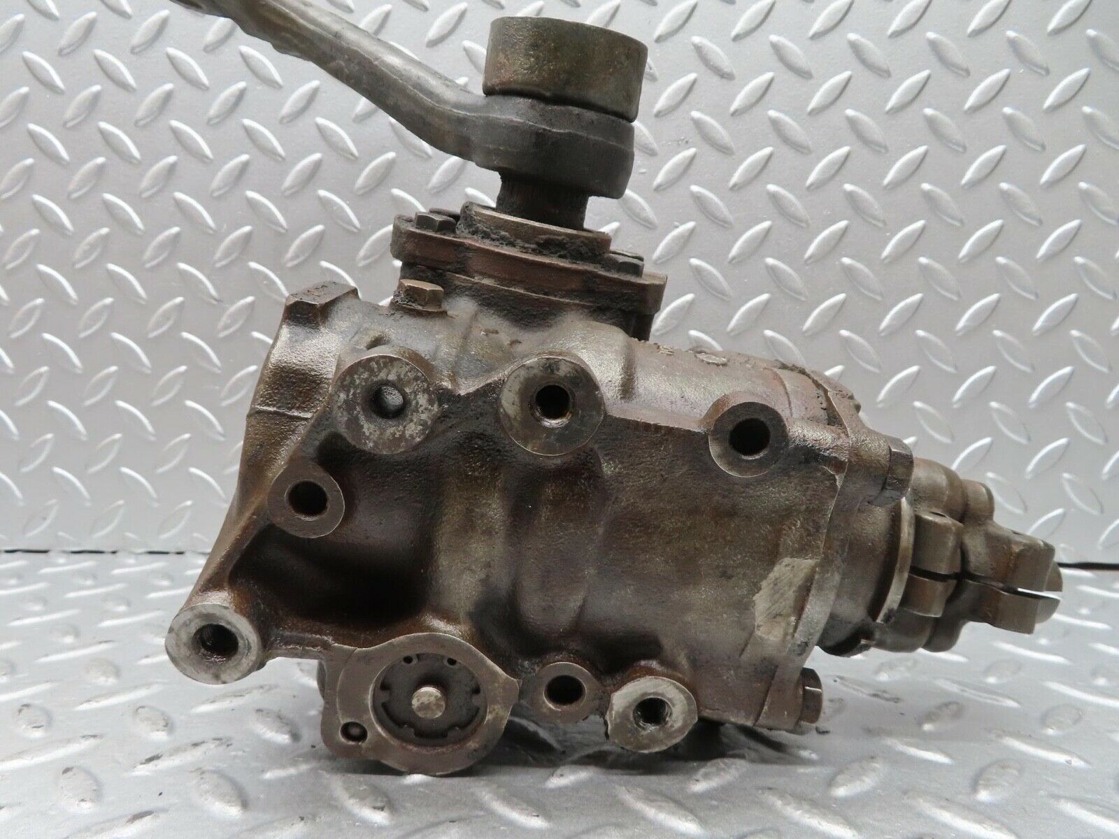 14448 Mercedes-Benz W116 350SE Steering Box RHD 1164610101