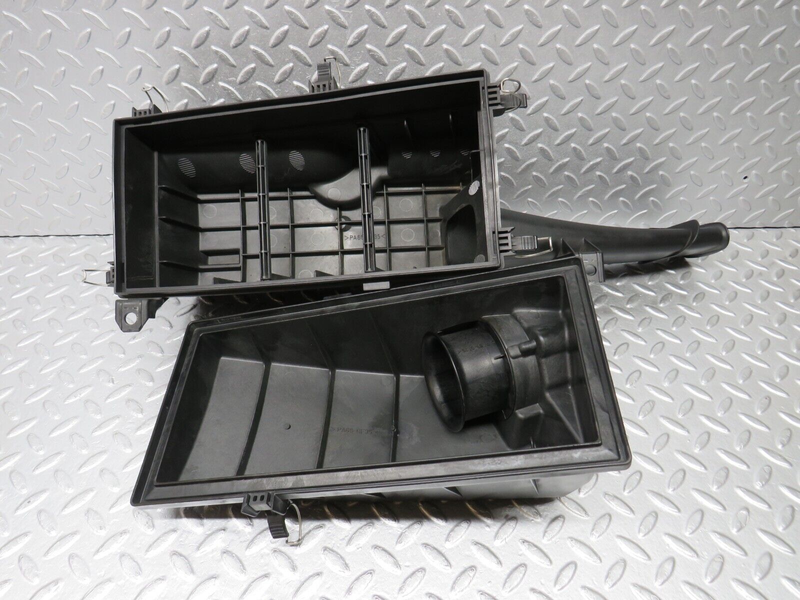 38442 Mercedes-Benz R129 280SL Air Filter Box Housing 0030947304 1040900501