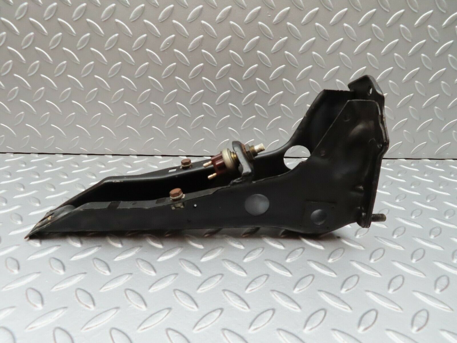 3665 Mercedes-Benz W108 280SE Brake Pedal Bracket