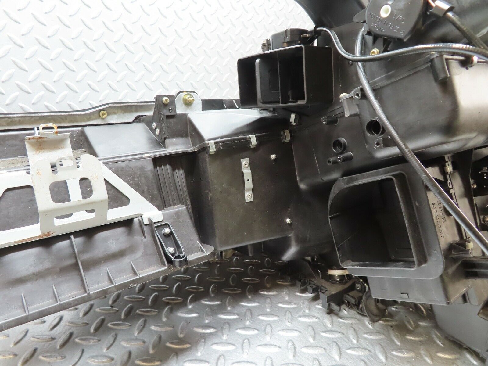 19573 Mercedes-Benz C140 CL420 Coupe Heater Box Blower Housing 1408304362