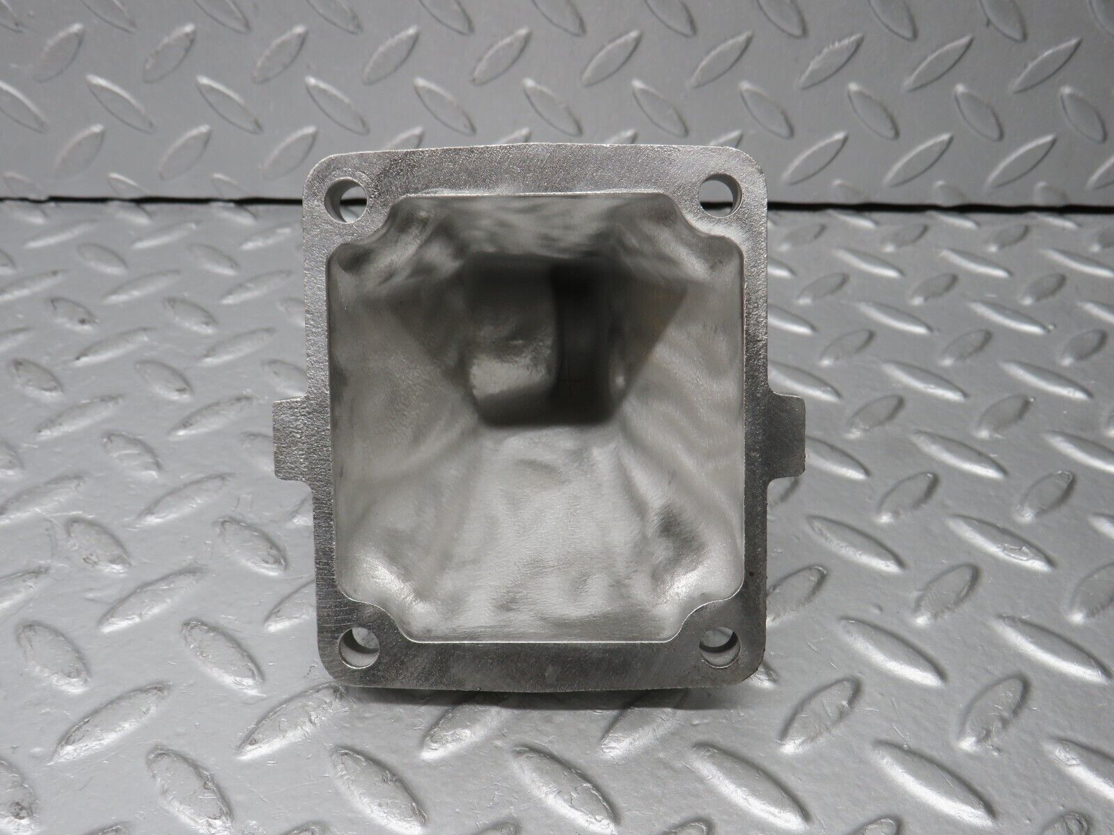 38627 Mercedes-Benz R129 280SL Coupe Engine Mount Bracket Right 1042230504