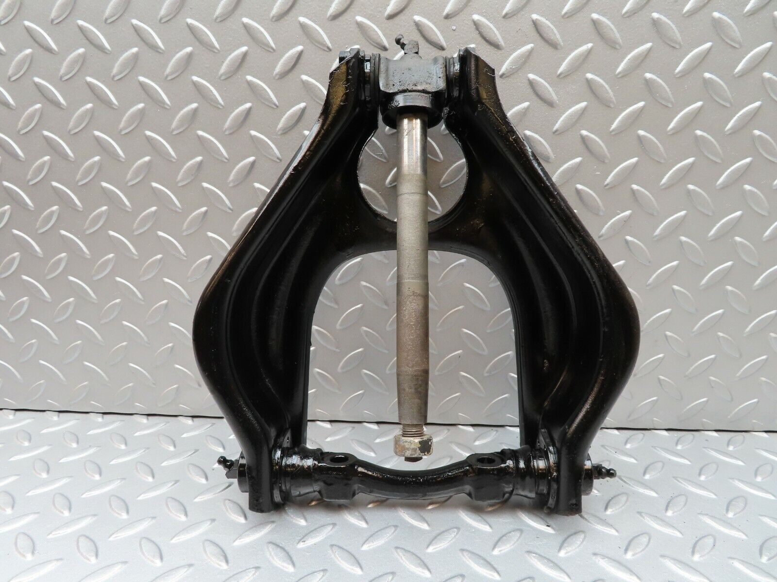 3561 Mercedes-Benz W108 280SE Front Left Upper Control Arm