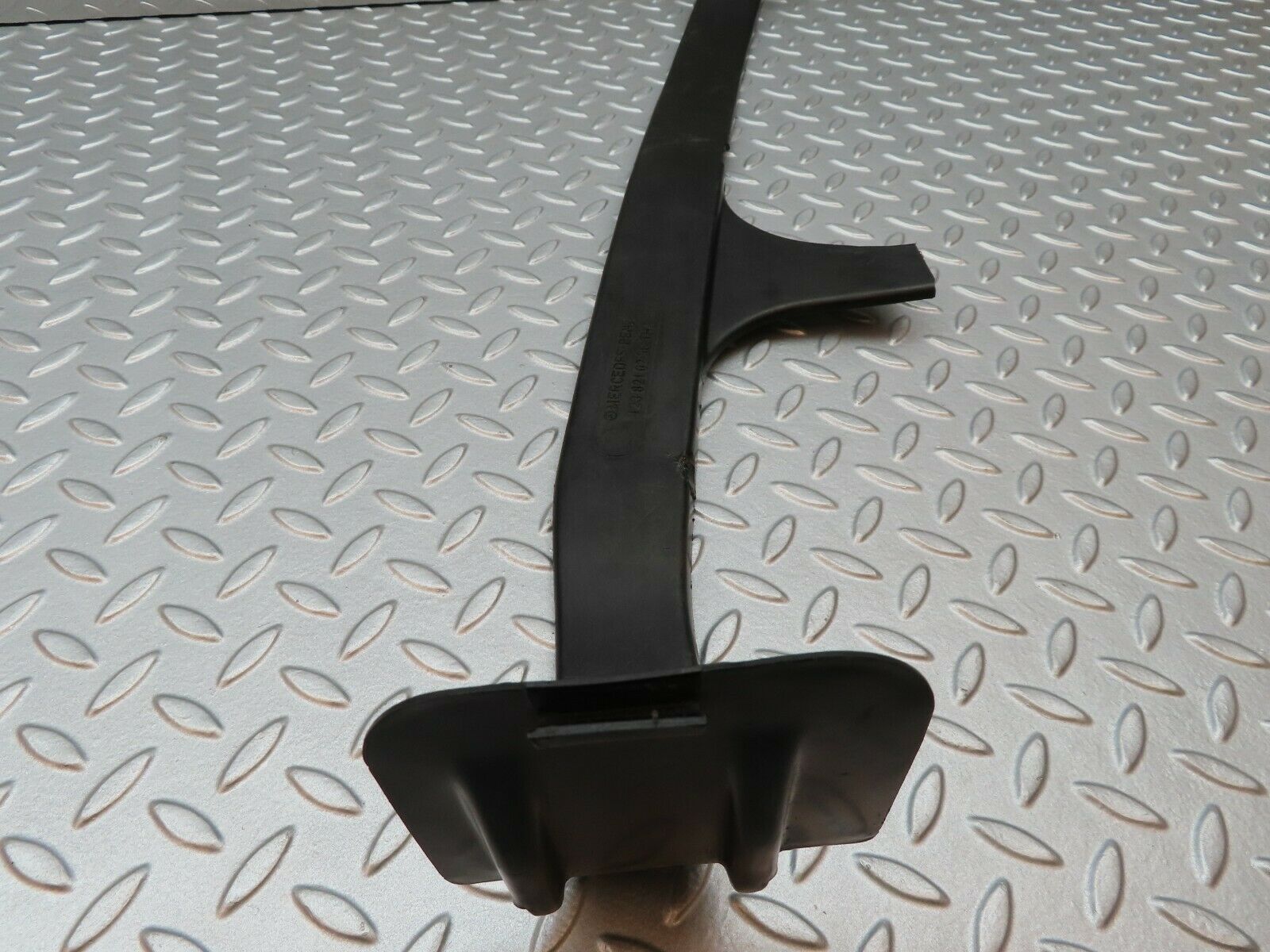 3733 Mercedes-Benz S123 200T Wagon Cable Cover Rear Right 1238210236