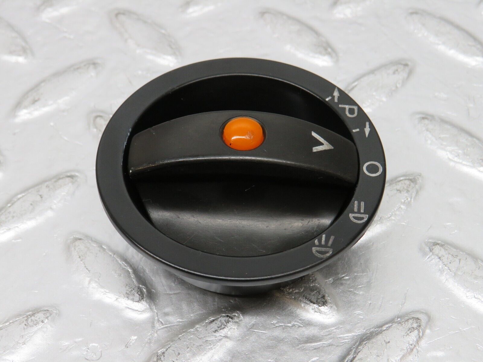 31028 Mercedes-Benz W123 230E Headlight Switch Collar Knob