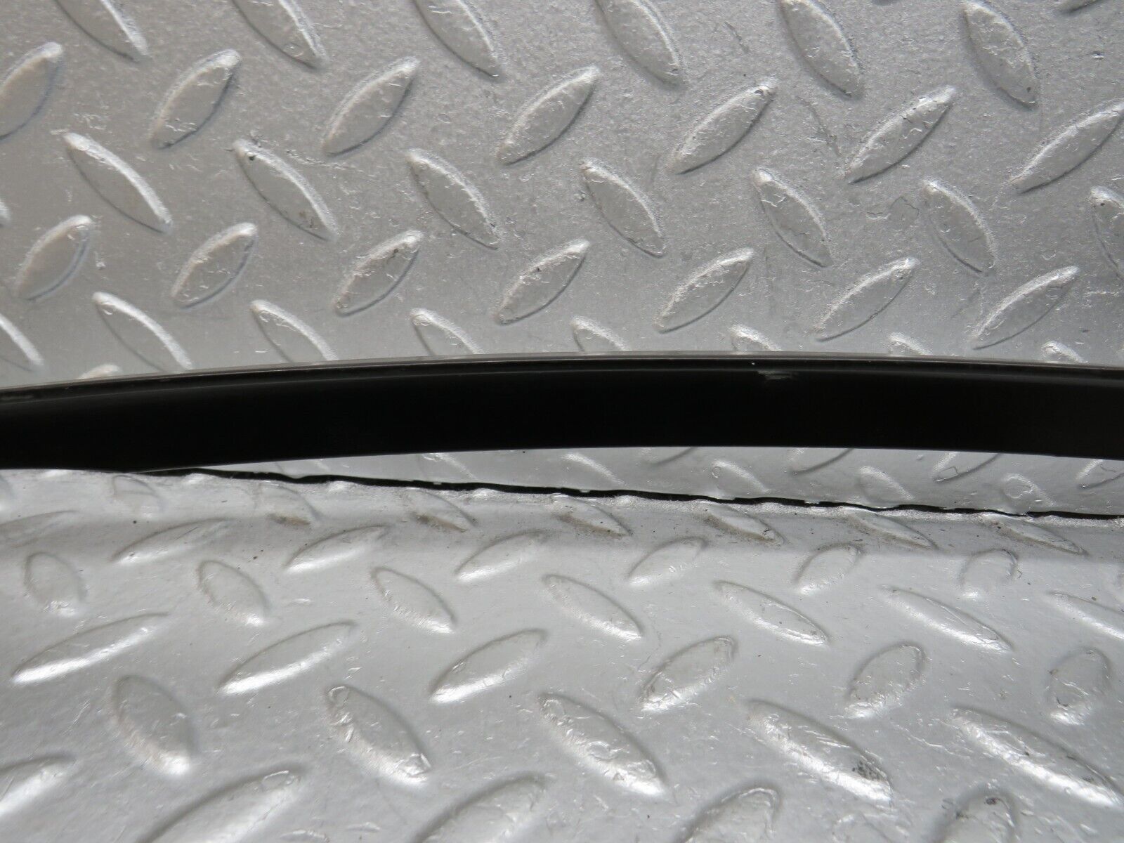 39662 Mercedes-Benz R129 320SL Coupe Left Door Rear Window Channel