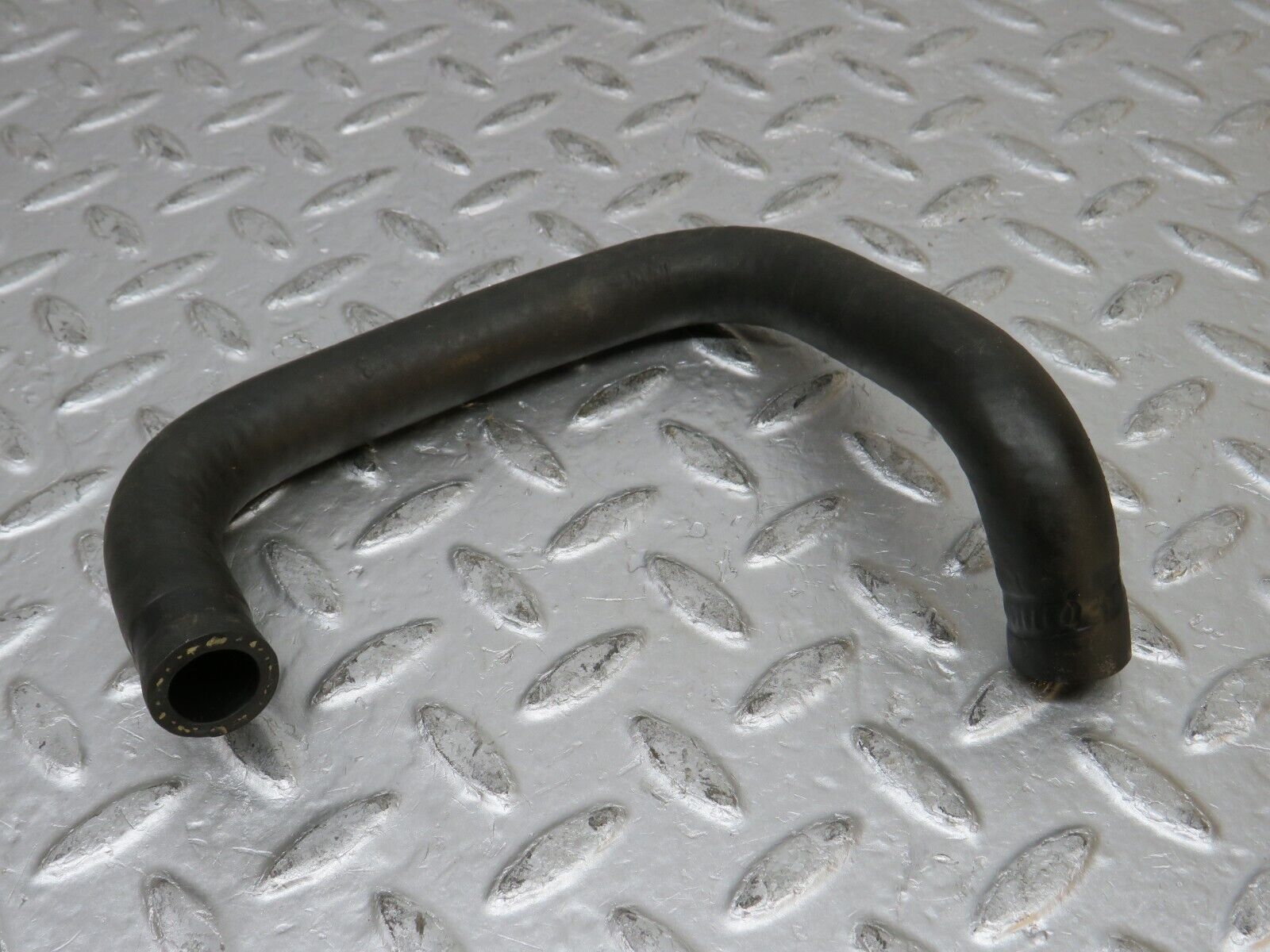 0417 Mercedes-Benz W123 230E Heater Valve Hose 1238320194