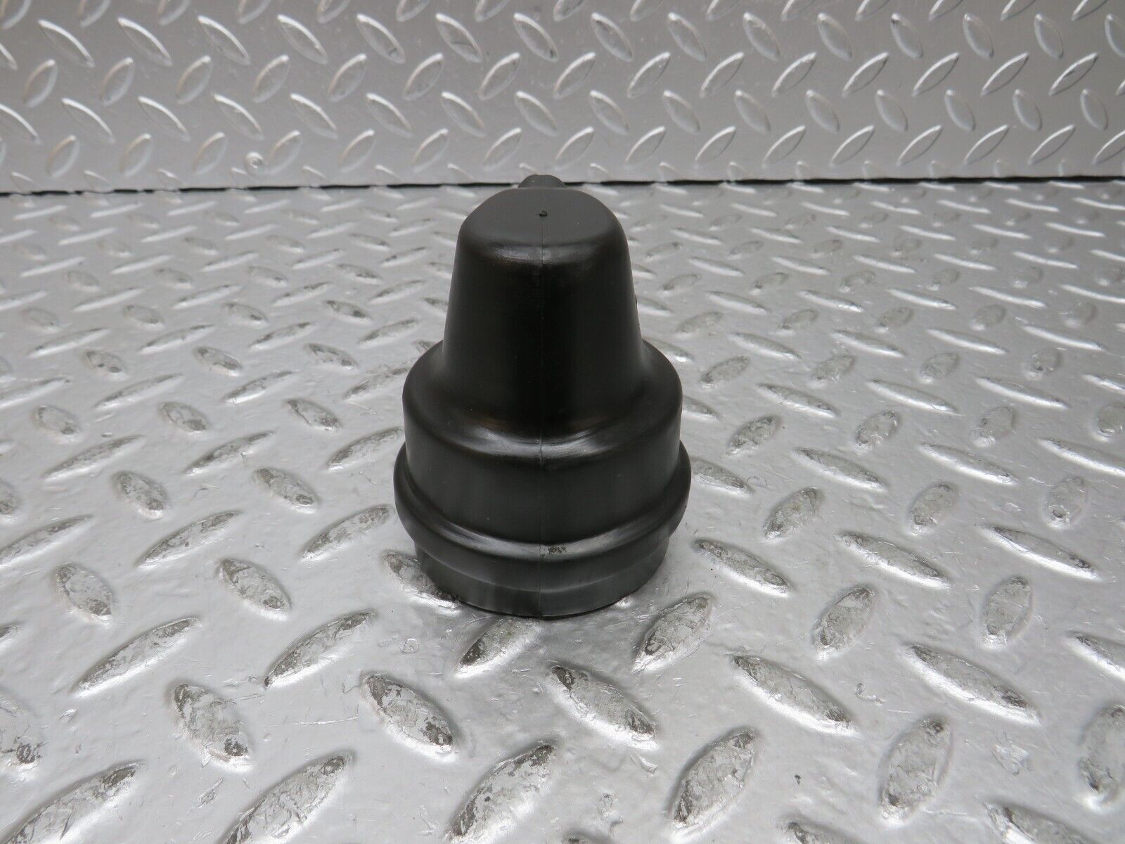 27246 Mercedes-Benz W123 280E Ignition Coil Protective Cap 0001581785