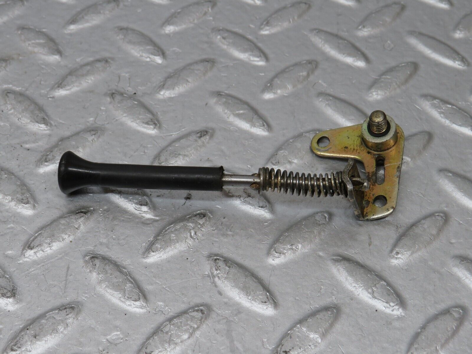 35749 Mercedes-Benz W108 Rear Left Door Lock Knob