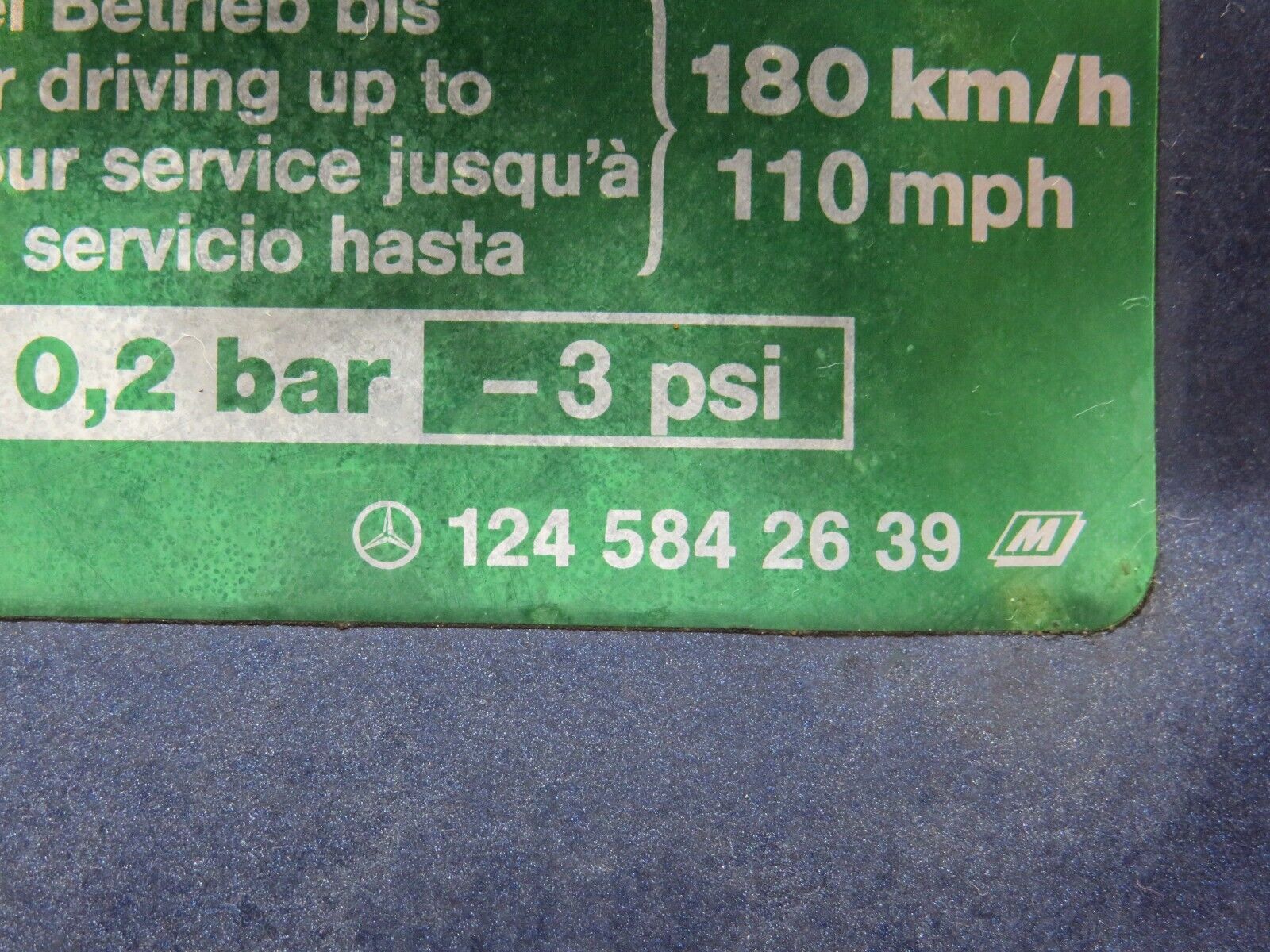 25807 Mercedes-Benz W124 280E Fuel Tank Flap Cap 1245841639