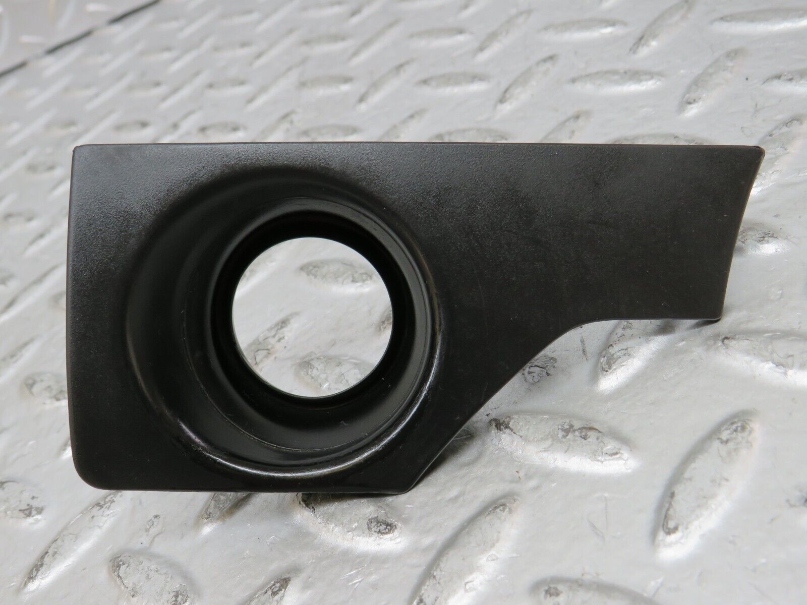 26566 Mercedes-Benz C124 220CE Coupe Ignition Switch Cover Surround 1246800165