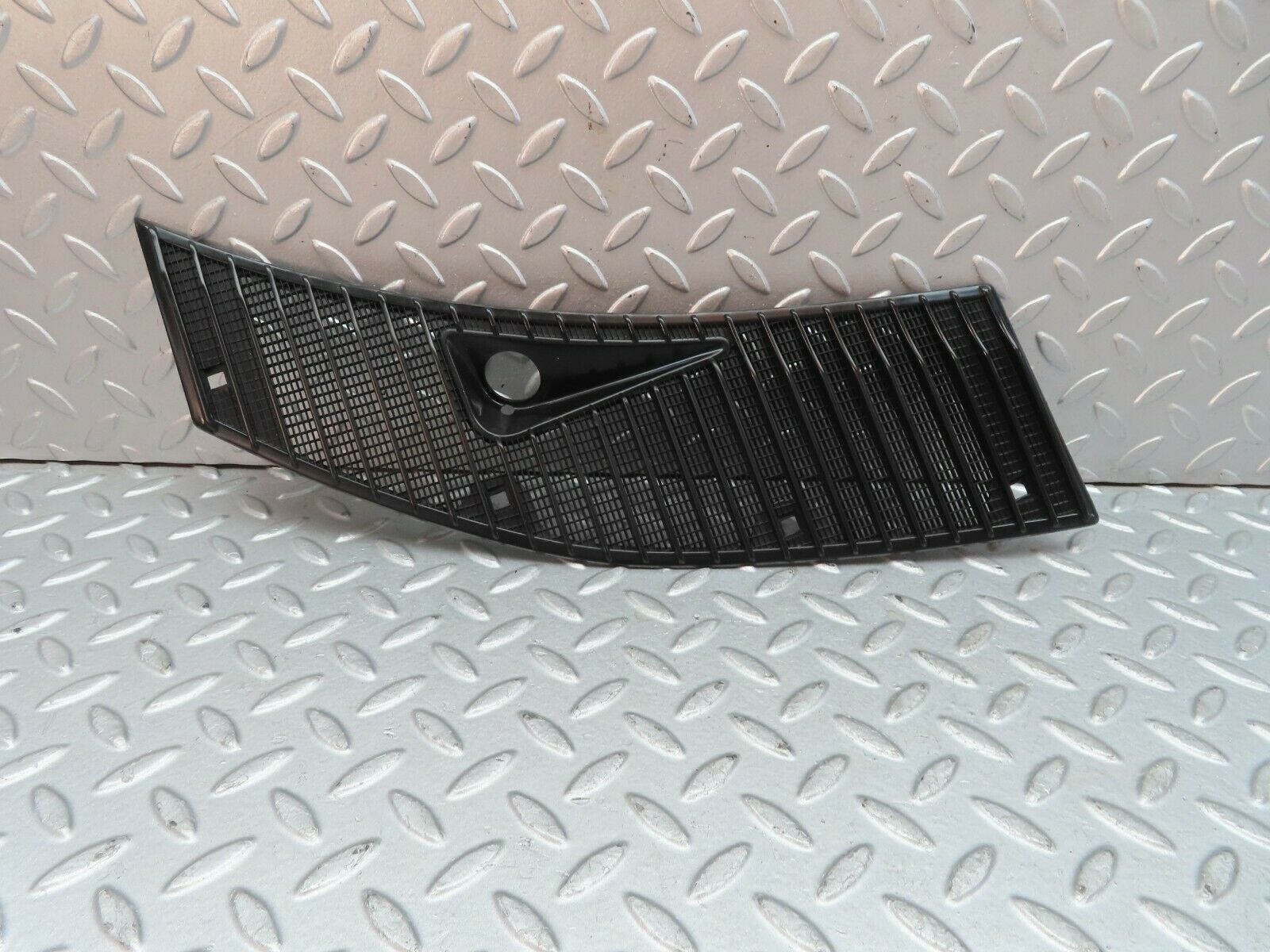 9577 Mercedes-Benz C123 280CE Coupe Air Intake Grill Right Side 1238363065