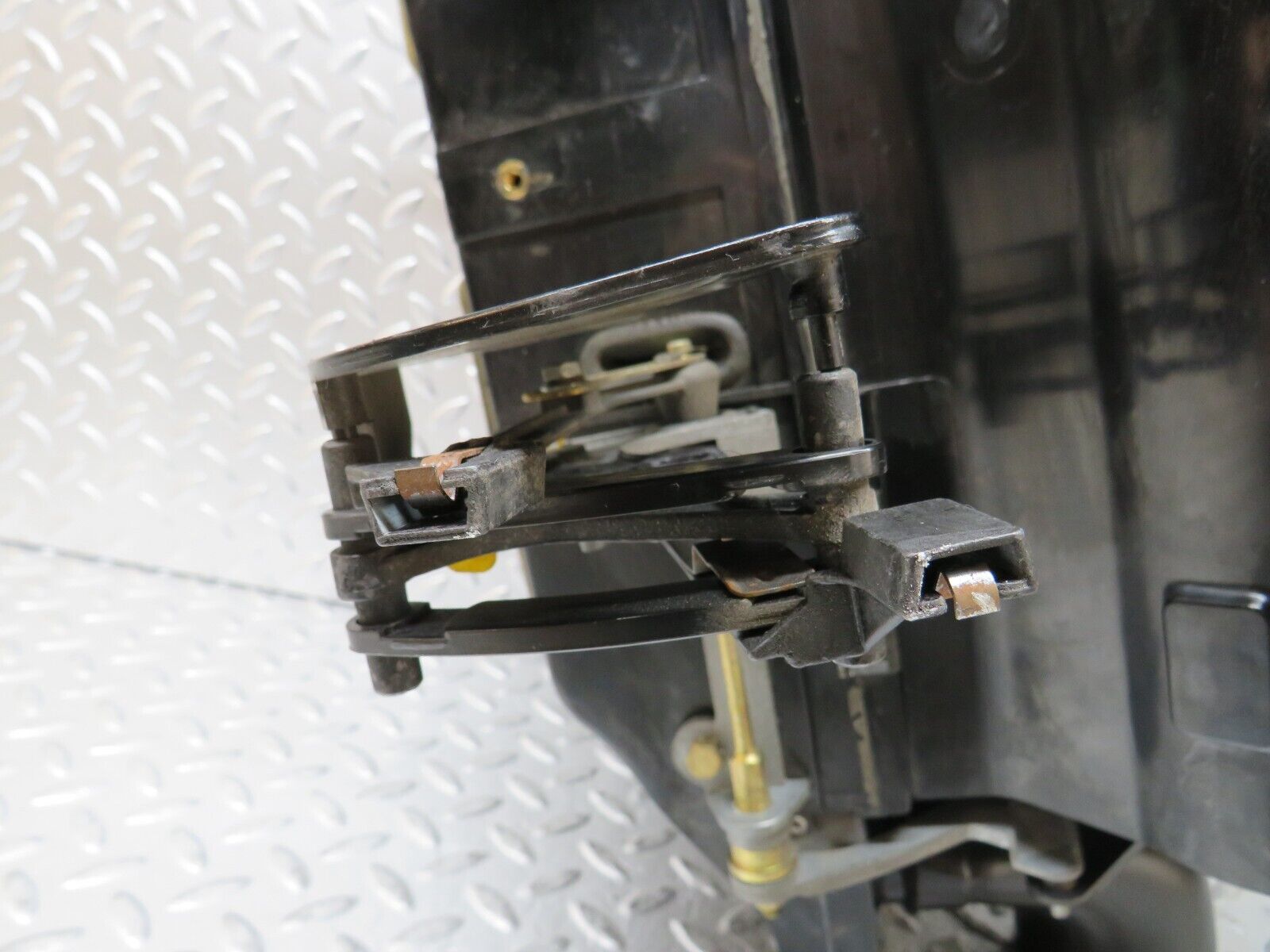 26326 Mercedes-Benz W116 450SE Heater Box Blower Housing