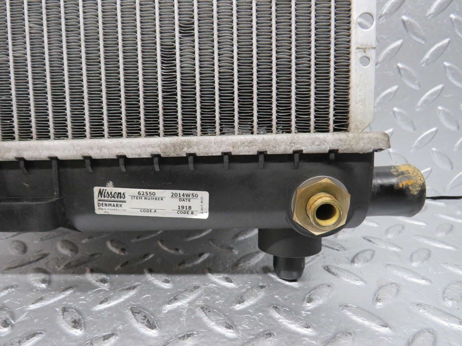 31608 Mercedes-Benz W201 190LE 1.8L Coolant Radiator Nissens 62550
