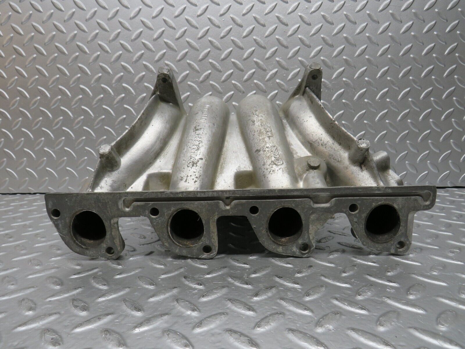 30150 Porsche 924 Intake Manifold 477133221