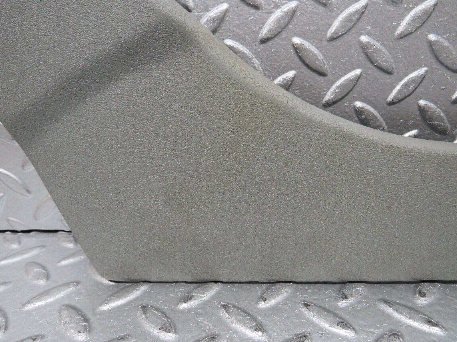 32329 Mercedes-Benz S124 300TE Front Right Electric Seat Cover Trim 1249182030