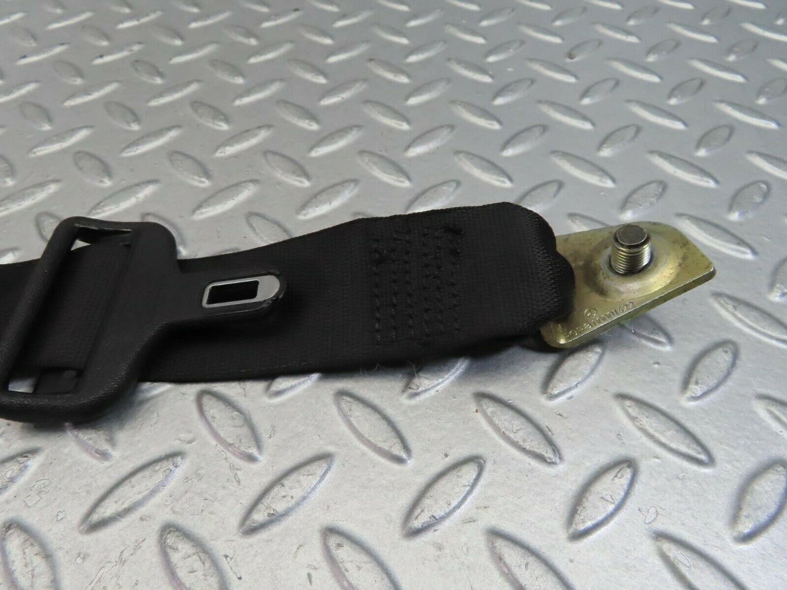 9409 Mercedes-Benz C124 300CE Coupe Rear Left Seat Belt 1248600585